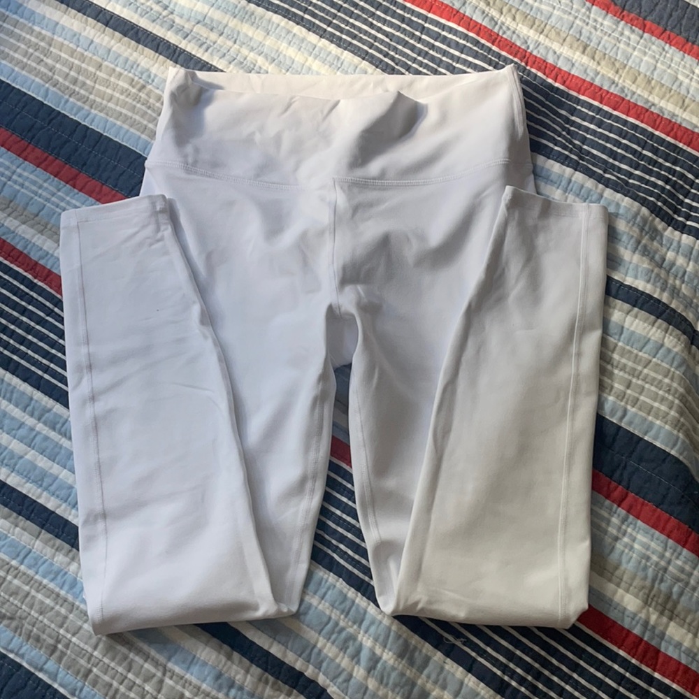 Fabletics power hold sports leggings